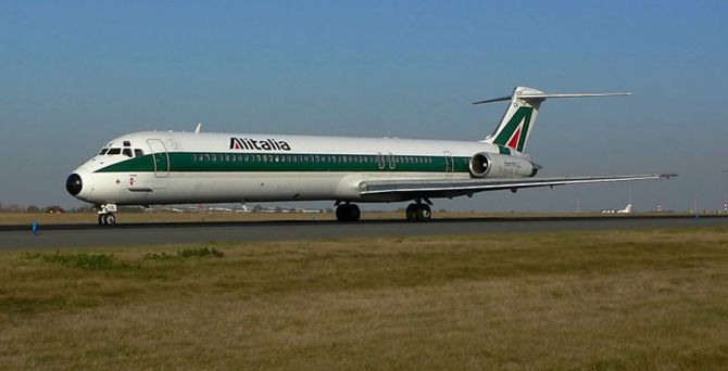 مک دانگل MD-80